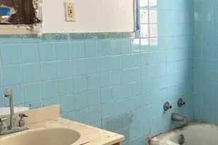 10235 Lord Dr, Saint Louis, MO 63136 - Photo 5