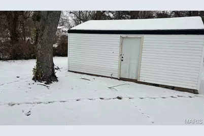 10348 Earl Drive, Saint Louis, MO 63136 - Photo 17