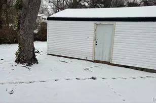 10348 Earl Dr, Saint Louis, MO 63136 - Photo 17