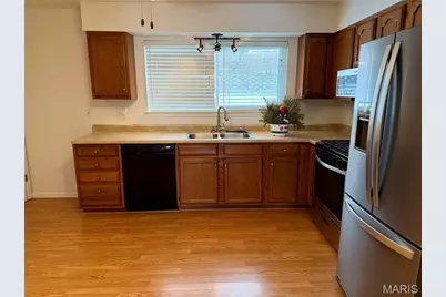 317 Thomas Avenue, Saint Charles, MO 63301 - Photo 9