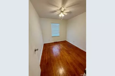 317 Thomas Avenue, Saint Charles, MO 63301 - Photo 17