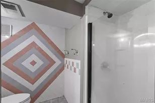 533 Golfwood Dr Dr, Ballwin, MO 63021 - Photo 25