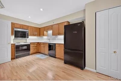 561 Sarah Lane #204, Saint Louis, MO 63141 - Photo 7