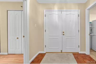 561 Sarah Lane #204, Saint Louis, MO 63141 - Photo 5