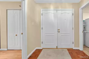 561 Sarah Ln, Saint Louis, MO 63141 - Photo 5