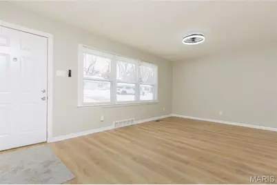 8871 Boyce Place, Jennings, MO 63136 - Photo 7