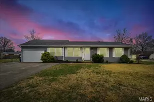 384 Peffer Ln, Fenton, MO 63026 - Photo 1