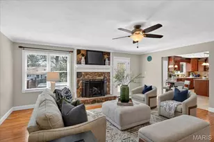 1989 Cedarmill Dr, Chesterfield, MO 63017 - Photo 11