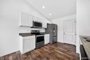 141 Rockford Dr, Troy, MO 63379 - Photo 7