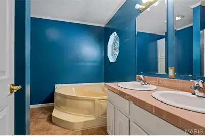 749 Jensen, Robertsville, MO 63072 - Photo 9