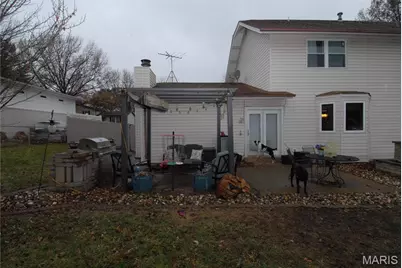 4 Oak Park Drive, Saint Charles, MO 63376 - Photo 11