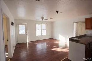 210 Taylor St, Sullivan, MO 63080 - Photo 3