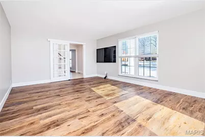 9836 Charwick Drive, Saint Louis, MO 63128 - Photo 7