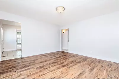 9836 Charwick Drive, Saint Louis, MO 63128 - Photo 9