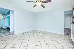 9836 Charwick Dr, Saint Louis, MO 63128 - Photo 17