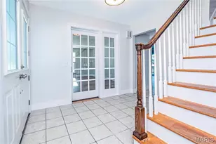 9836 Charwick Dr, Saint Louis, MO 63128 - Photo 5