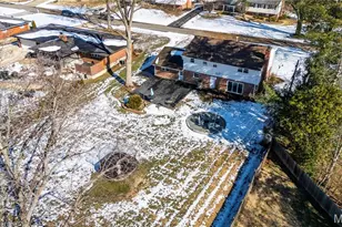 9836 Charwick Dr, Saint Louis, MO 63128 - Photo 47