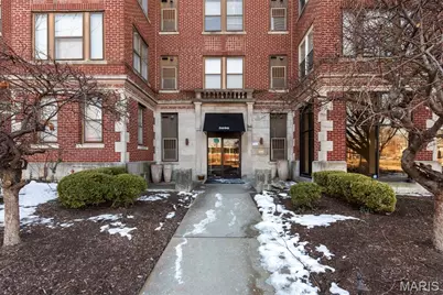 5696 Kingsbury Avenue #107, Saint Louis, MO 63112 - Photo 1