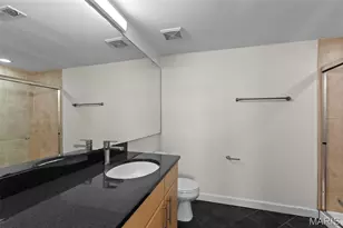 5696 Kingsbury Ave, Saint Louis, MO 63112 - Photo 9