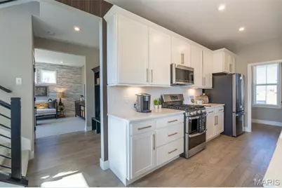 6700 Preservation Parkway, Affton, MO 63123 - Photo 9