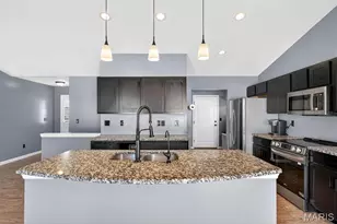 101 Kensington Palace Dr, Troy, MO 63379 - Photo 5