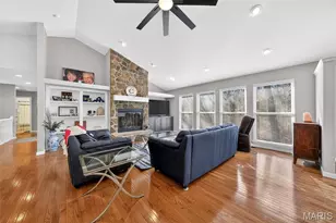 24833 Turkey Ridge Dr, Warrenton, MO 63383 - Photo 5