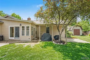 5813 Amber Pl Dr, Saint Louis, MO 63128 - Photo 43