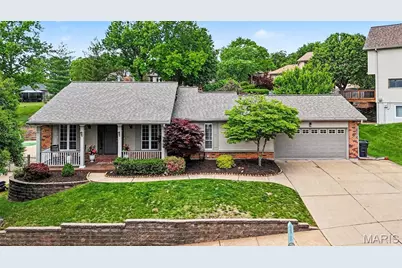 5813 Amber Place Drive, Saint Louis, MO 63128 - Photo 1