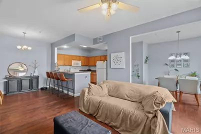 1239 Gardens Circle Drive #I, Saint Louis, MO 63125 - Photo 5