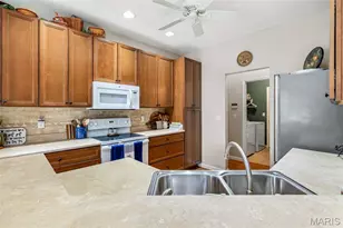 5640 Hillcamp Ct, Unincorporated, MO 63128 - Photo 5