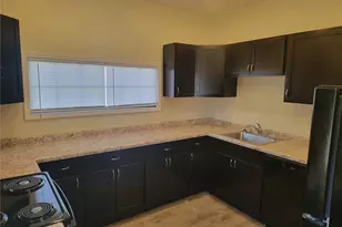 325 Redmond Ave, Ferguson, MO 63135 - Photo 11