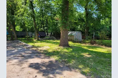 617 Tesmore Place, Saint Louis, MO 63135 - Photo 3