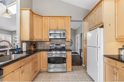 6835 Bear Creek Drive, Saint Louis, MO 63129 - Photo 19