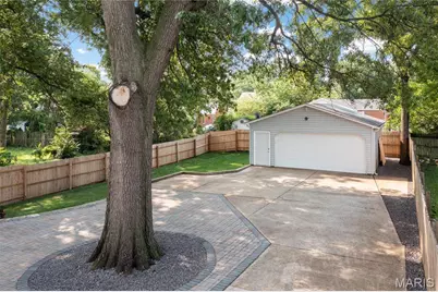 8900 Moritz Avenue, Saint Louis, MO 63144 - Photo 23