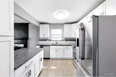 8900 Moritz Avenue, Saint Louis, MO 63144 - Photo 5