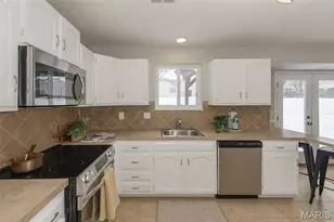 1300 Forest Creek Dr., Saint Charles, MO 63303 - Photo 21