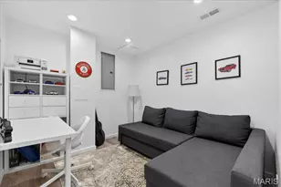 1281 Harvester Dr, Chesterfield, MO 63005 - Photo 41