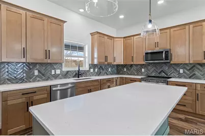 323 Wellington Place, Farmington, MO 63640 - Photo 9