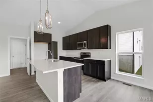 2304 Fernau Ct, Florissant, MO 63031 - Photo 5