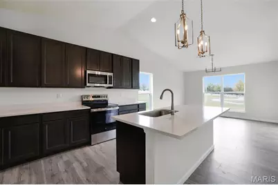 2304 Fernau Court, Florissant, MO 63031 - Photo 7