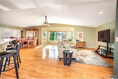10748 Leebur Drive, Saint Louis, MO 63128 - Photo 9