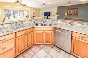 10748 Leebur Dr, Saint Louis, MO 63128 - Photo 19