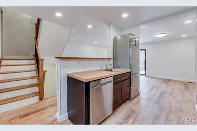 1722 Robin Knoll Court, Saint Louis, MO 63146 - Photo 7