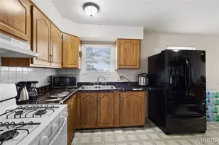 744 Mary Jo Ln, Hazelwood, MO 63042 - Photo 9