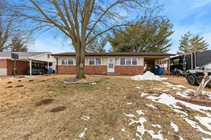 744 Mary Jo Ln, Hazelwood, MO 63042 - Photo 1
