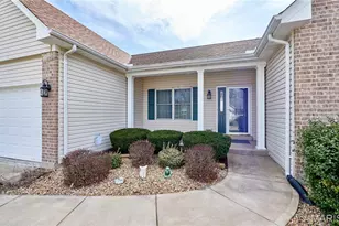 134 Huntington Crossing Dr, Saint Peters, MO 63376 - Photo 5