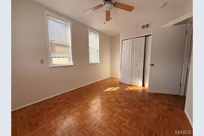 4552 Ray Avenue, Saint Louis, MO 63116 - Photo 17