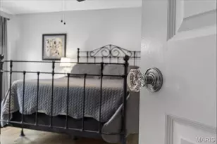 10520 Hackamore Ln, Saint Louis, MO 63128 - Photo 37