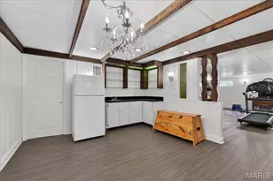 10520 Hackamore Ln, Saint Louis, MO 63128 - Photo 47