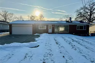 890 Meadowgrass Dr, Florissant, MO 63033 - Photo 23